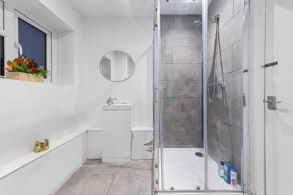Holiday Home Near Kings Cross Sleep 12 Sp7 London Exterior photo