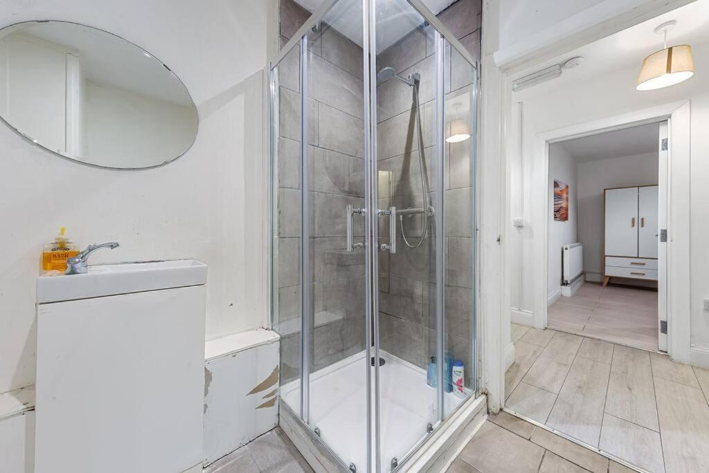 Holiday Home Near Kings Cross Sleep 12 Sp7 London Exterior photo