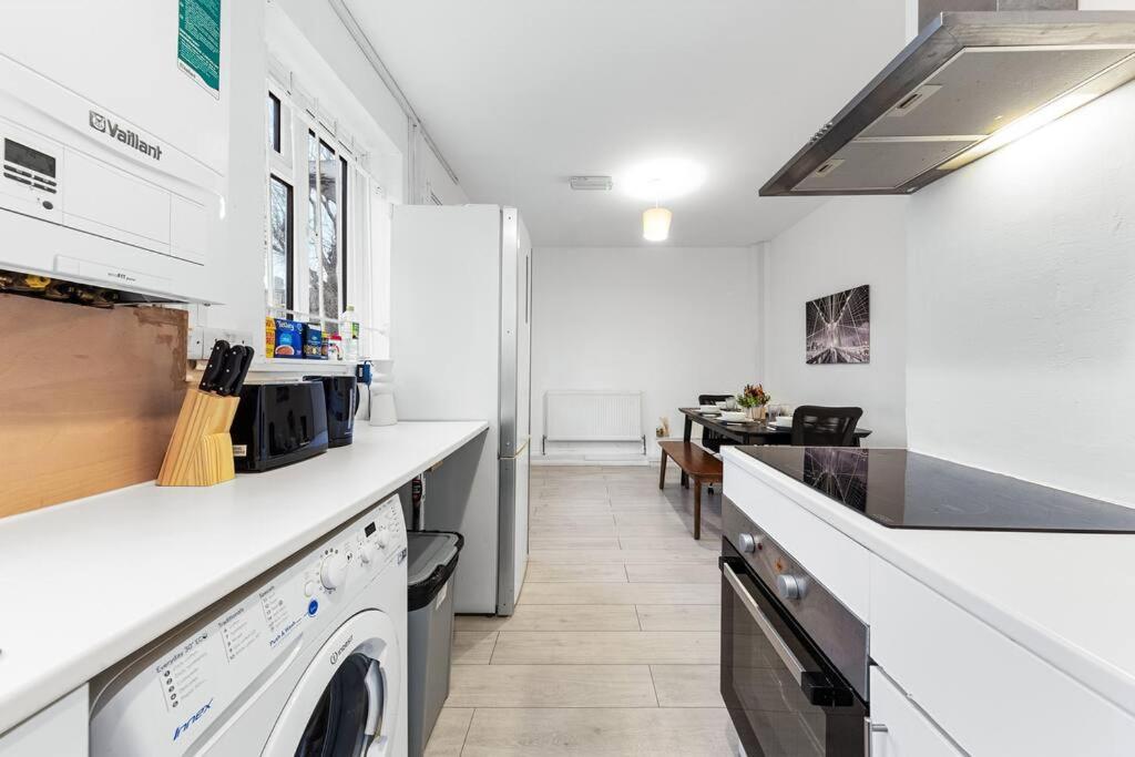 Holiday Home Near Kings Cross Sleep 12 Sp7 London Exterior photo